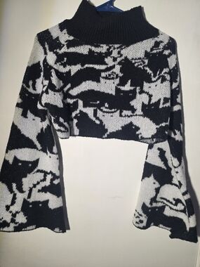 ROMWE Black & White Cropped Cat Print Turtleneck Sweater